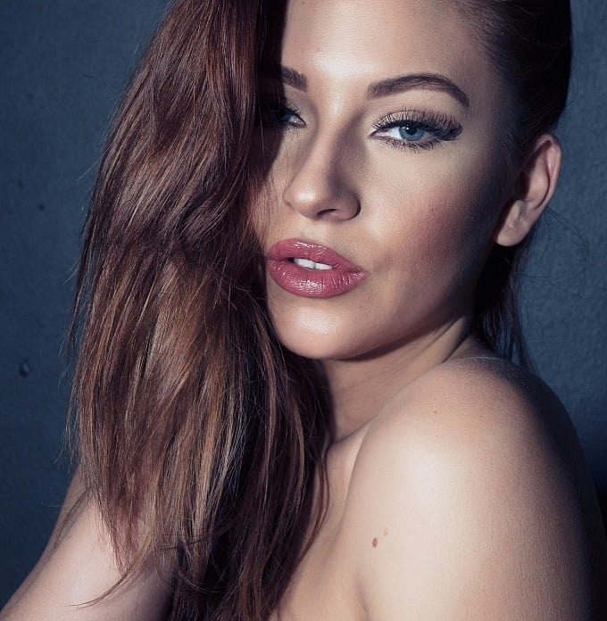Gracie - Babestation Free glamour pics