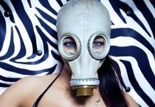 Who is under the mask? Babestation