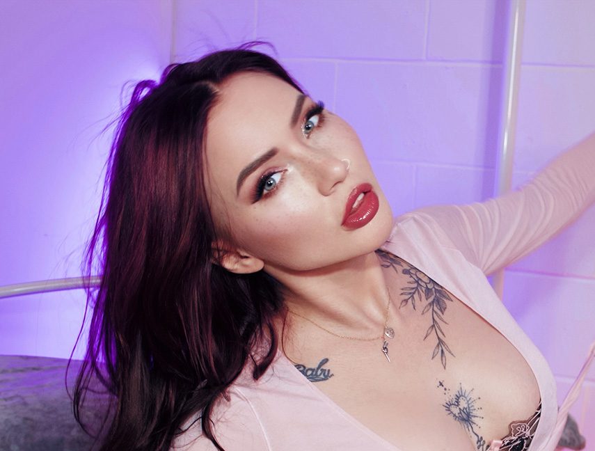 Another hot show with Emma Butt on Babestation TV