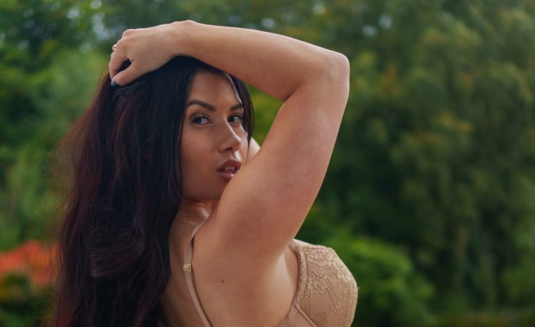 Nicole Snow babestation daytime