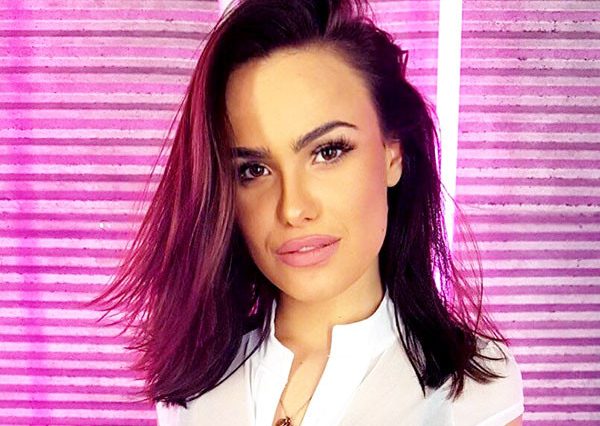 Saskia Jade ‘Babe of the Month’