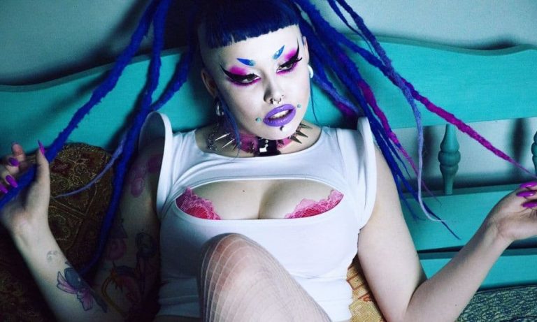 Cam Girl of the Week - Freyja