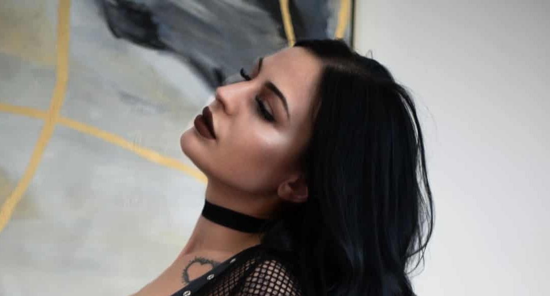 Performer Taboo Teen Lacey