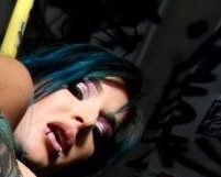 size queen alexxa vice