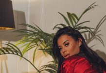 The Best Latina Lesbian Models Valentina shows her ass