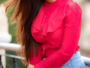 Braceletgirl in red blouse
