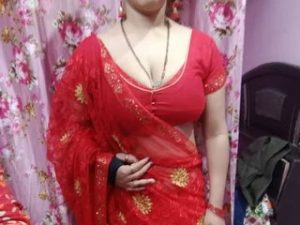 red sari cam babe