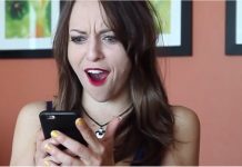Sexting & Dick Ratings: Why Men Are Paying for Brutal Honesty girl looking at phone
