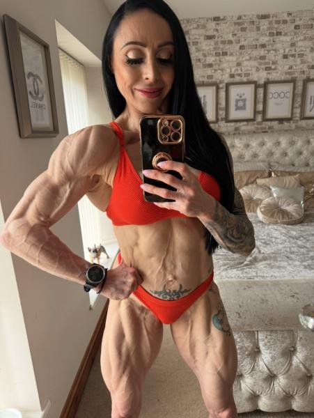 Rebecca Jade muscles