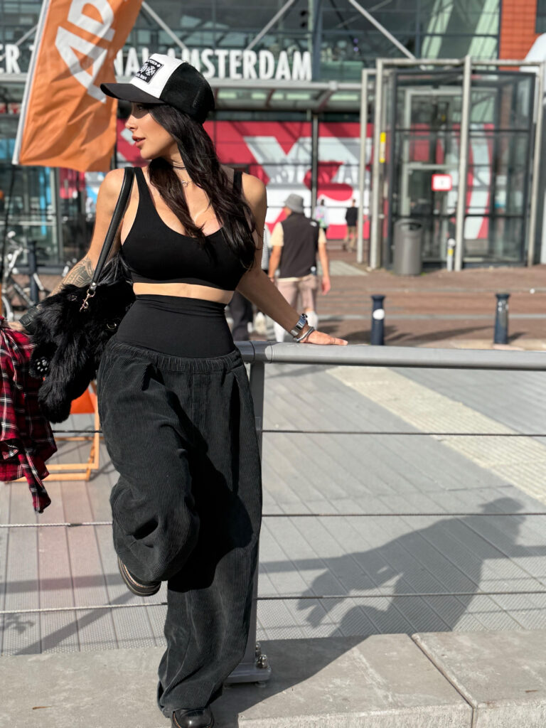 Reede Fox snapping a pic outside X3