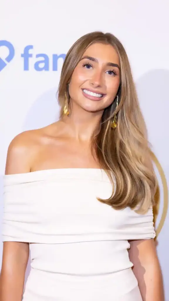 Lily Philips